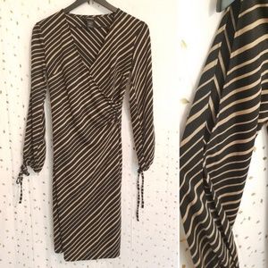 EXPRESS Faux Wrap Dress 🖤 Peek-a-boo Sleeves 🖤